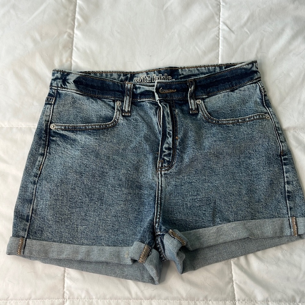 Wild fable shorts, size 8.